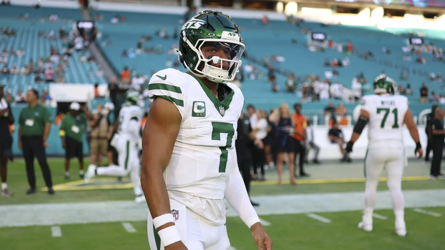 Jets Owner Woody Johnson Defends Staff Amid 0-7 Start