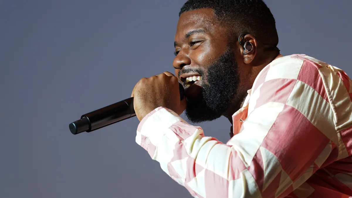 Featured image for "John Mayer, Little Big Town Join Ed Sheeran Tour Following Khalid's Car Accident"