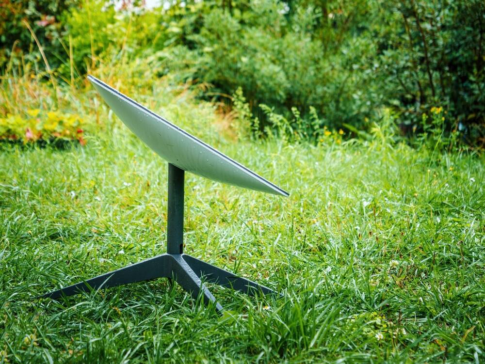 Featured image for SpaceX Receives Approval for Starlink Satellite Phone Service Testing