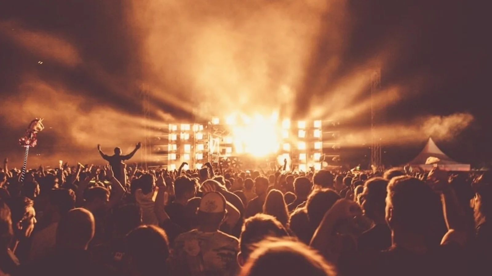 Tomorrowland 2025 Mainstage Destroyed by Fire in Belgium