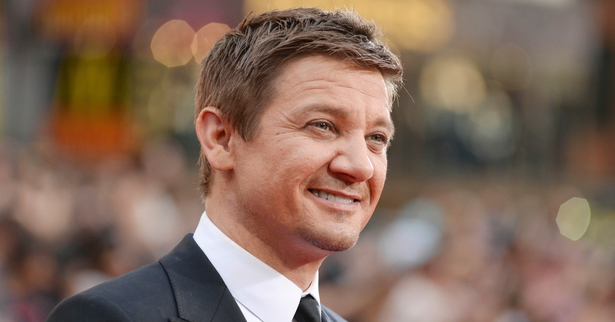 Featured image for Jeremy Renner Shares Video of Recovery Progress with Treadmill Walk
