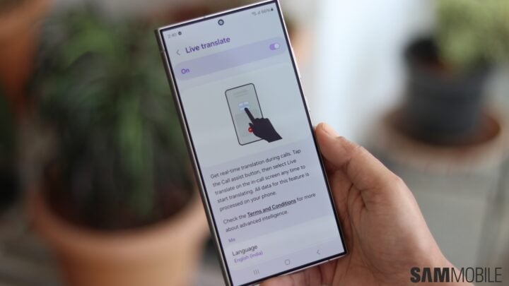 Featured image for Samsung's 2024 Foldables to Feature Enhanced Galaxy AI and Live Translate
