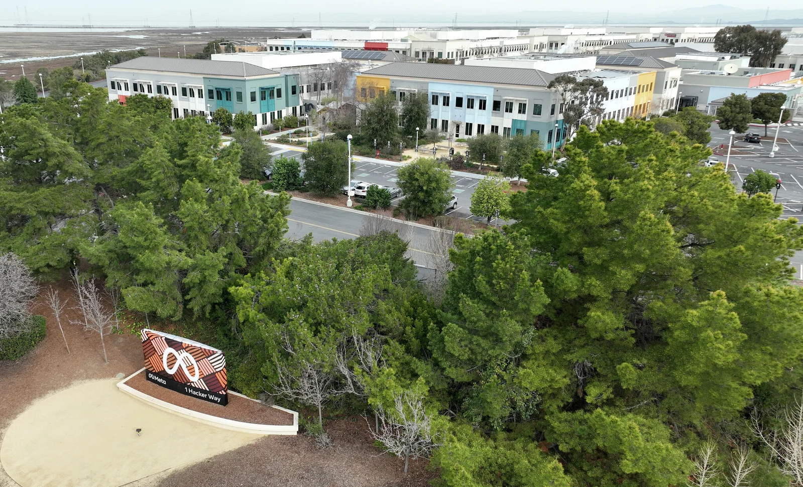 Meta Implements In-Office Work Mandate for Employees