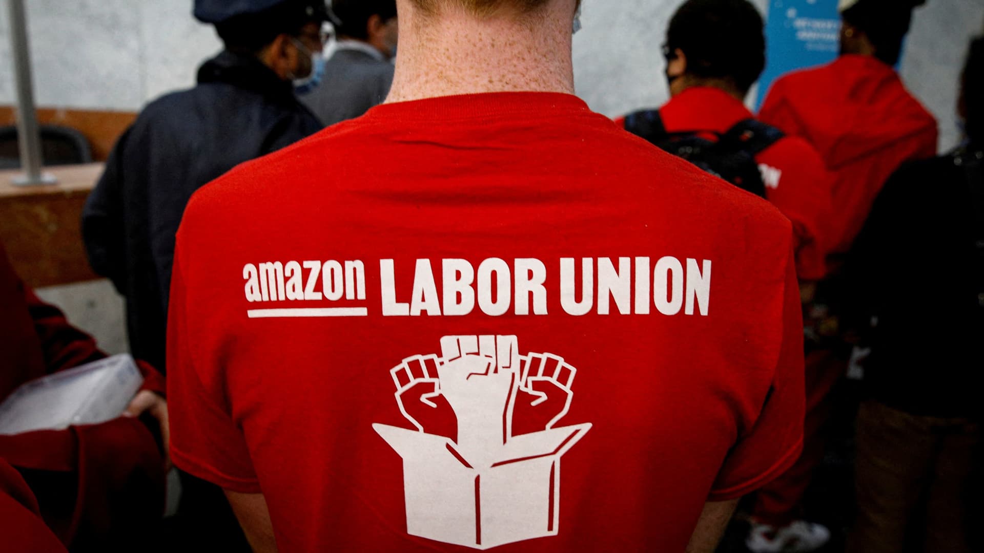 Amazon Labor Union Joins Forces with Teamsters