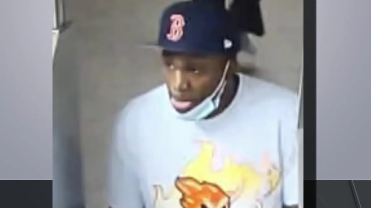 Manhattan Subway Slasher Targets Women in Spree