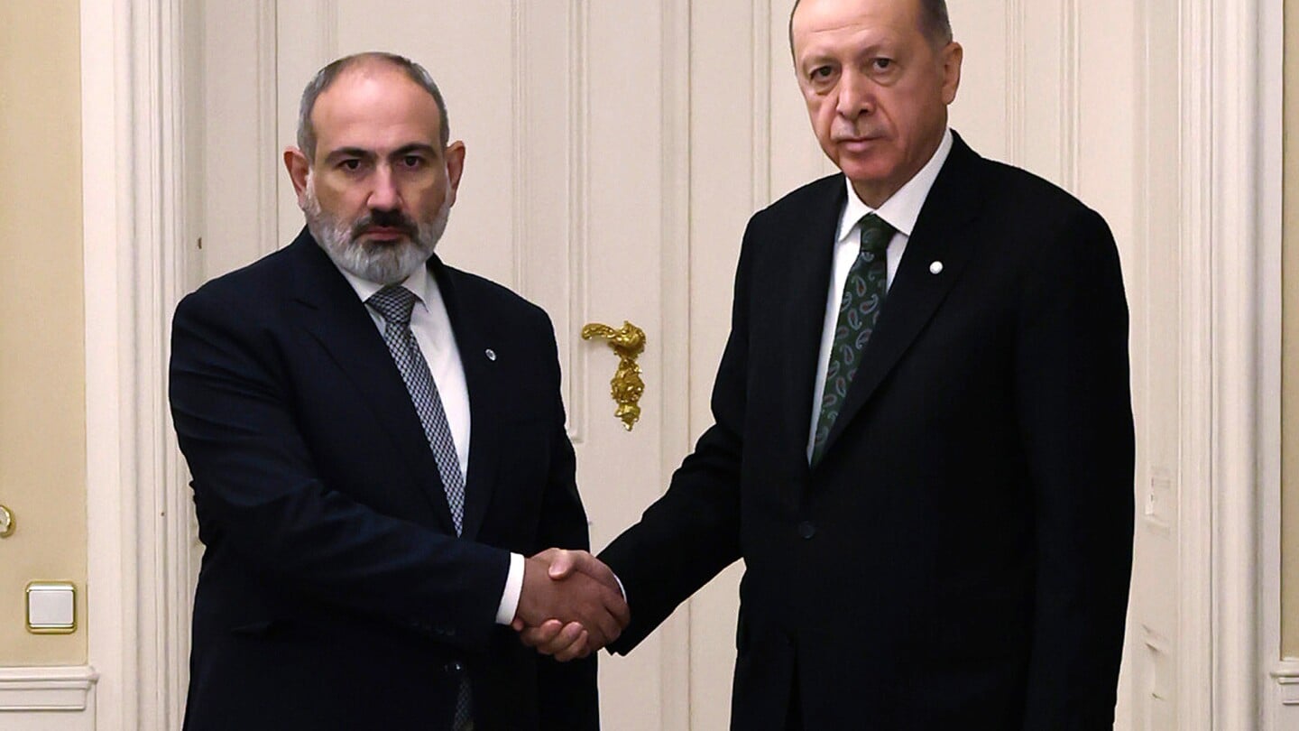 Featured image for Turkey and Armenia to Ease Visa Procedures for Select Passport Holders