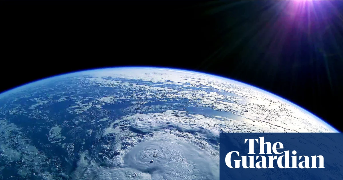 Featured image for Space Live: New Channel Streams Eternal Earth Footage