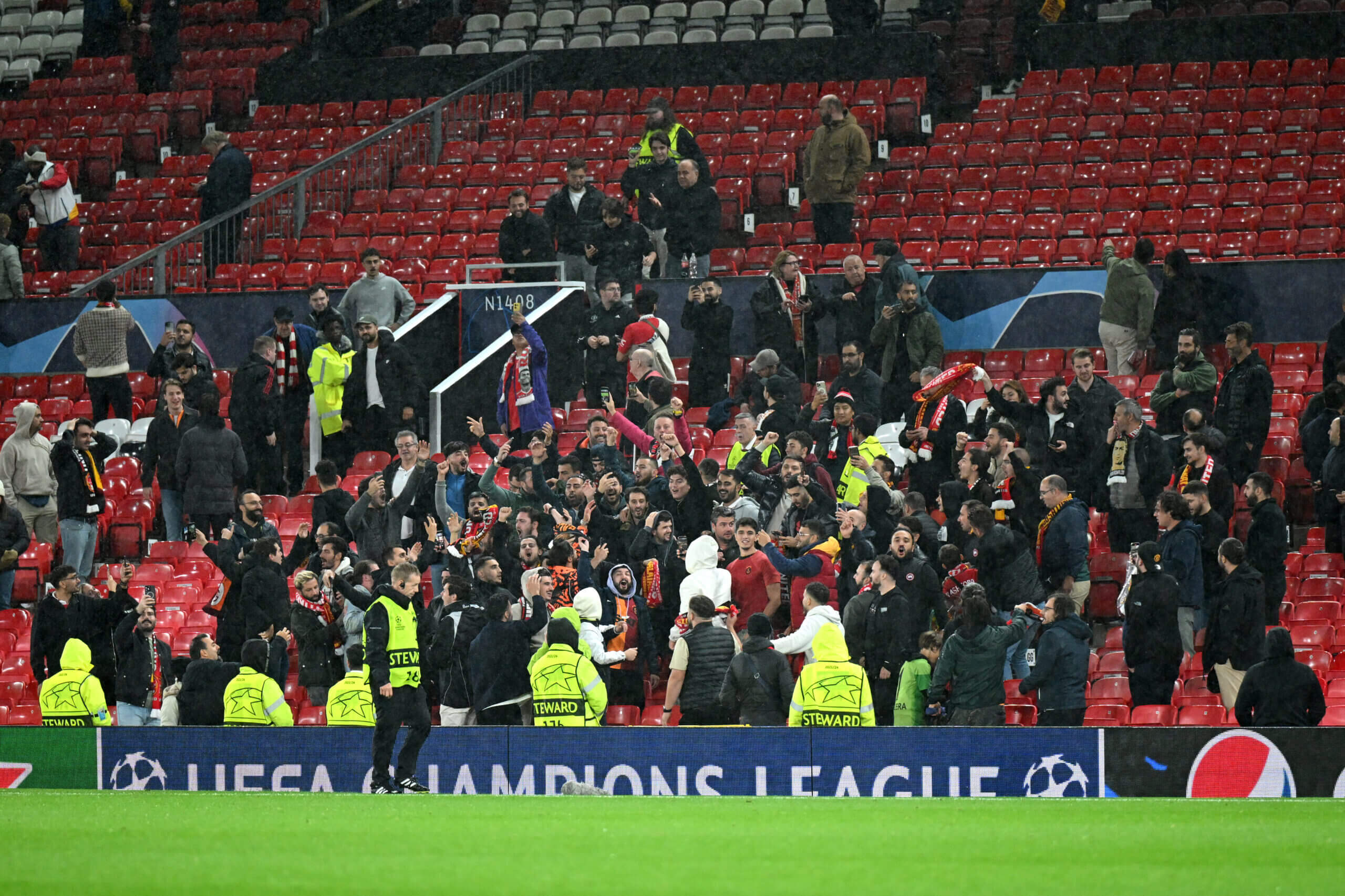 Featured image for Manchester United's Investigation into Galatasaray Fans' Old Trafford Tickets Reveals Shocking Defeat and Onana's Poor Performance