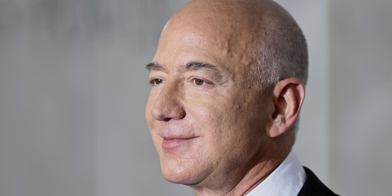 Featured image for "Jeff Bezos' $6 Billion Amazon Stock Sell-Off and Florida Move: Tax Implications"