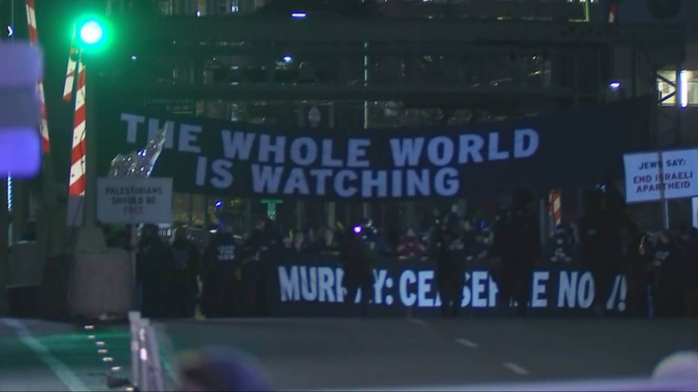 Featured image for Nationwide Protests Demand Gaza Ceasefire, Block Bridges in Major Cities