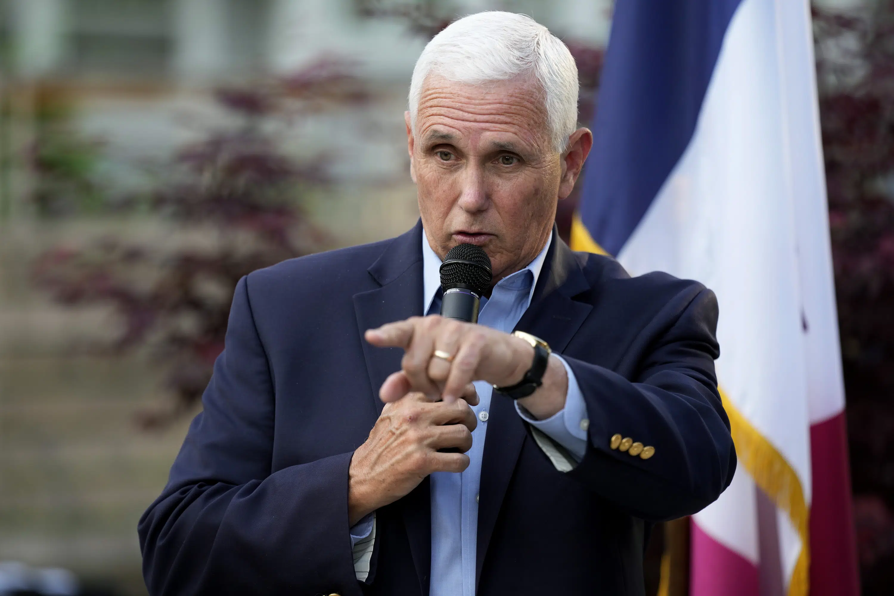 DOJ clears Pence of wrongdoing in classified documents probe.