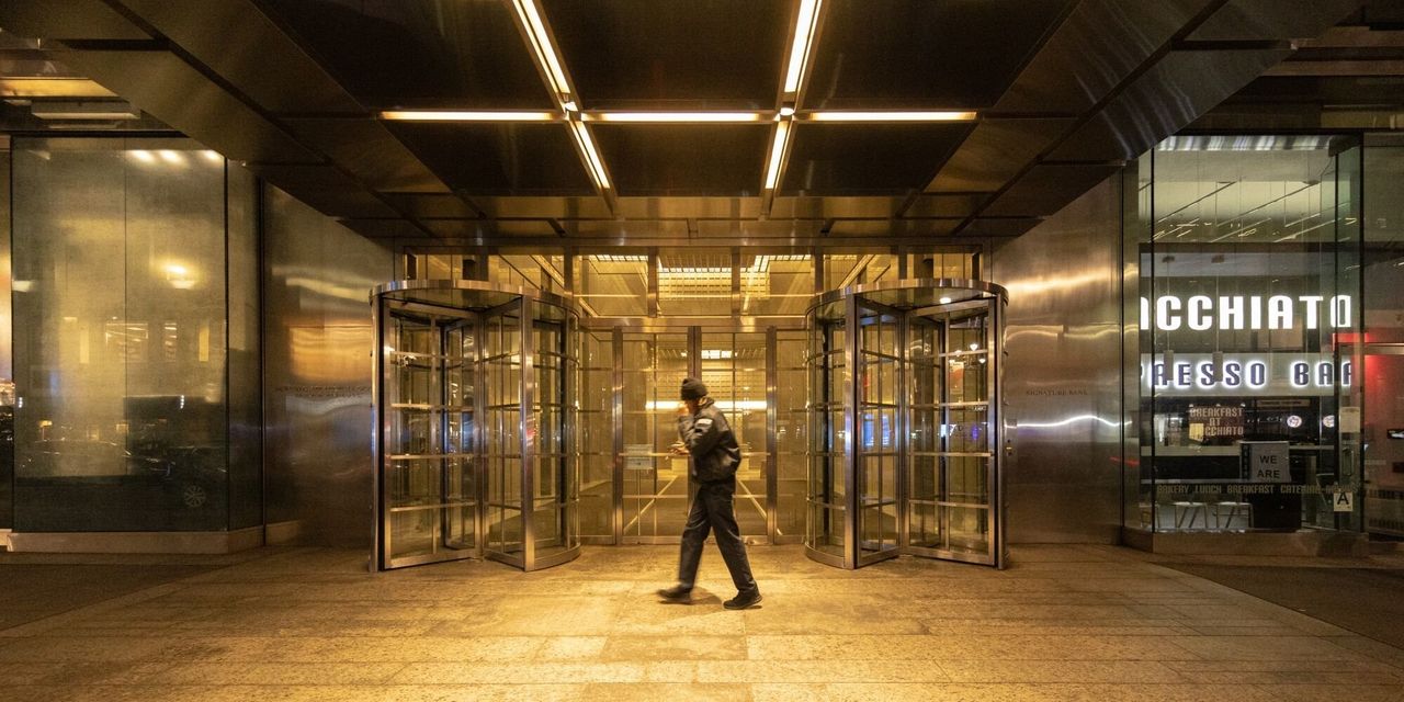 Bank Worries Mount as Commercial Property Debt Increases