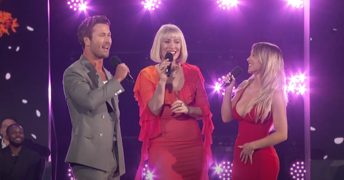 Featured image for "2024 People's Choice Awards: Taylor Swift, Natasha Bedingfield, and Travis Kelce Triumph"