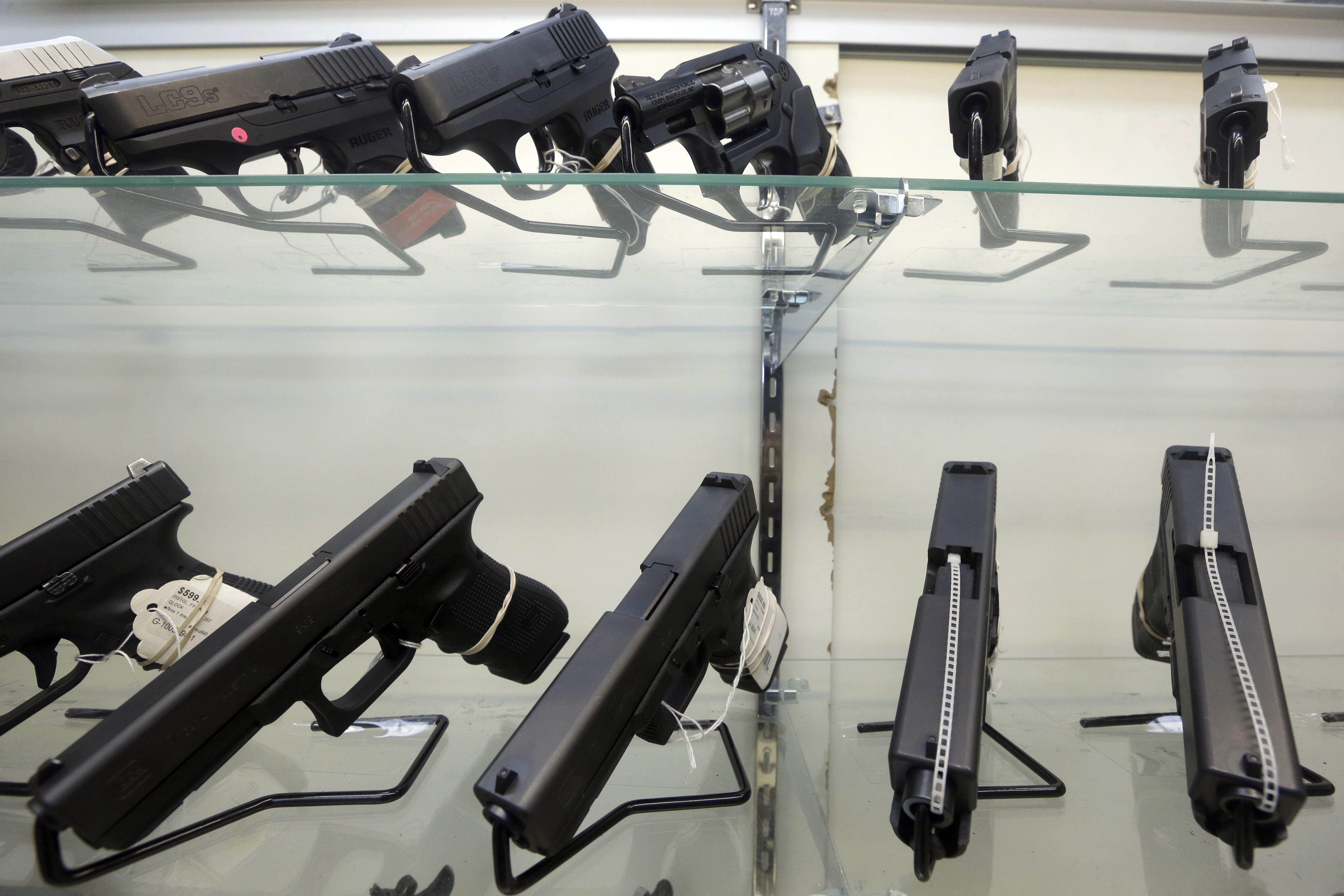 "DeSantis solidifies Florida's gun rights with new law"