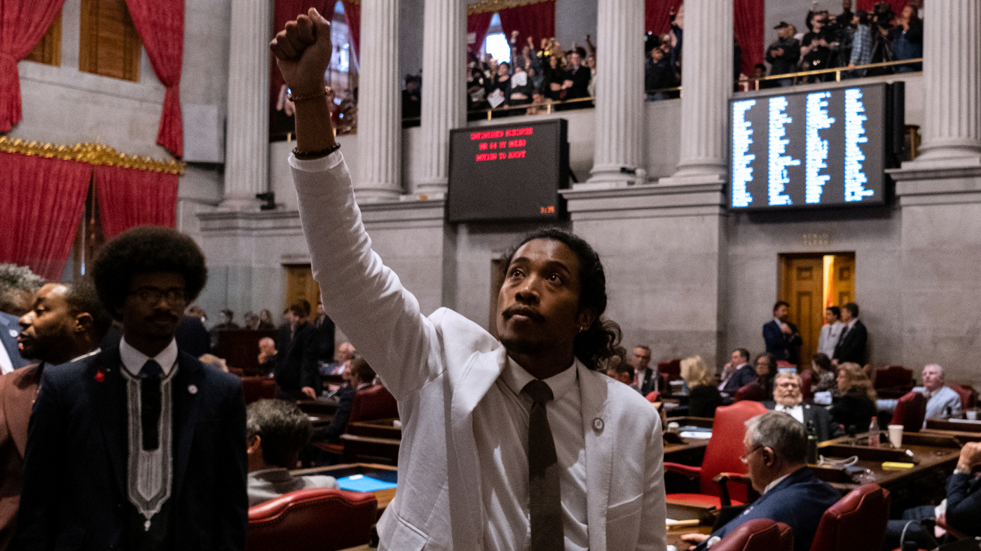 Featured image for "Nashville Council Reinstates Ousted Lawmaker Justin Jones"