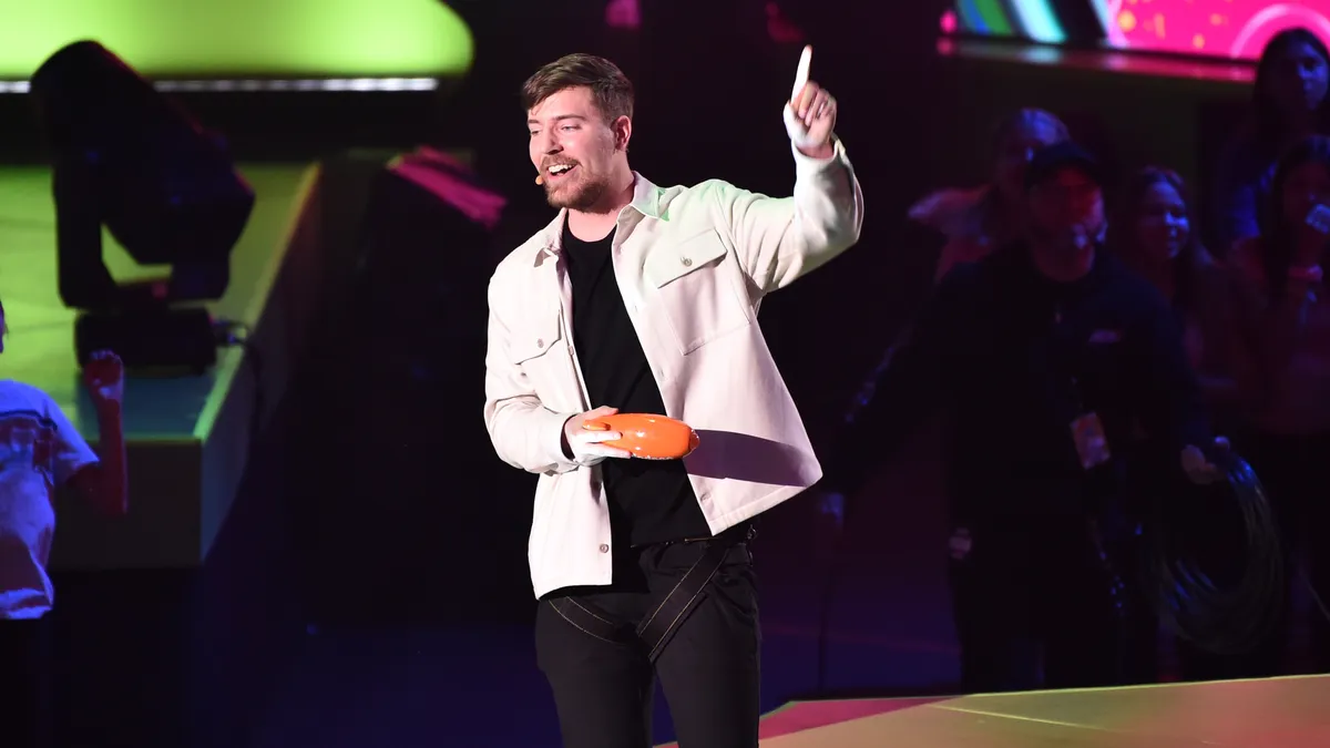 "Mr. Beast Surpasses Mark Zuckerberg, Achieves 1 Million Followers on Threads"