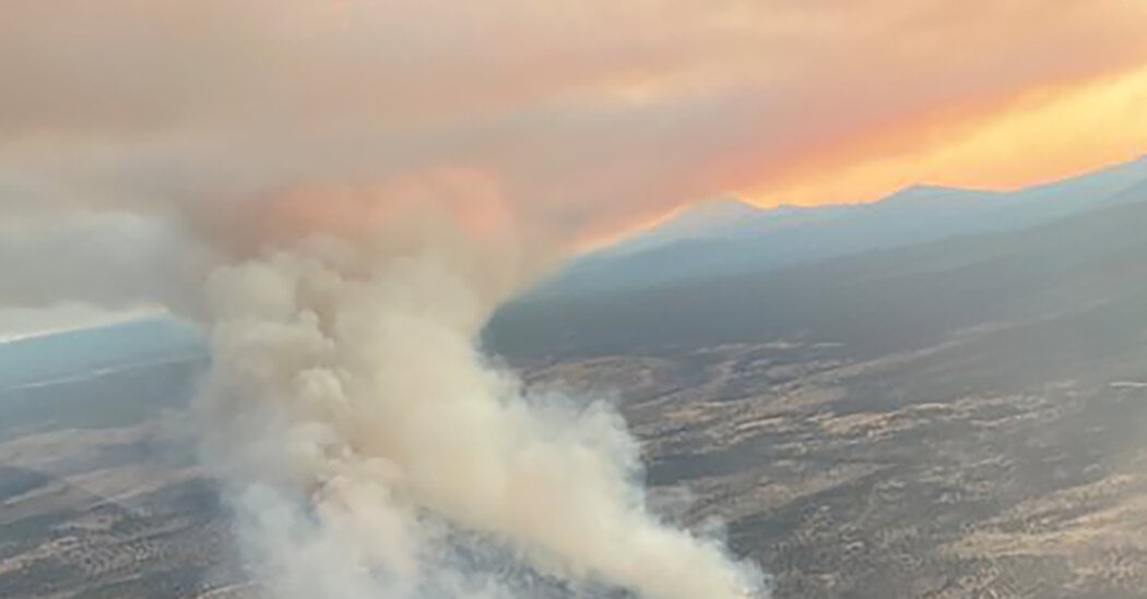 Featured image for Flat Fire in Oregon Expands to Over 18,000 Acres, Evacuations Underway