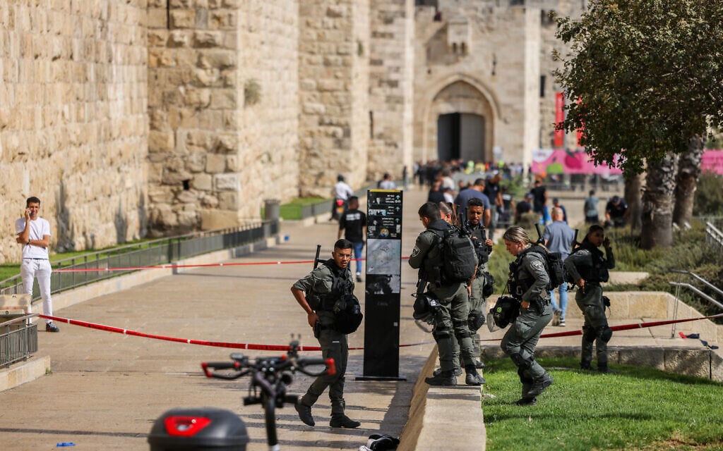 Featured image for Multiple Victims Injured in Terror Stabbing Near Jerusalem's Old City