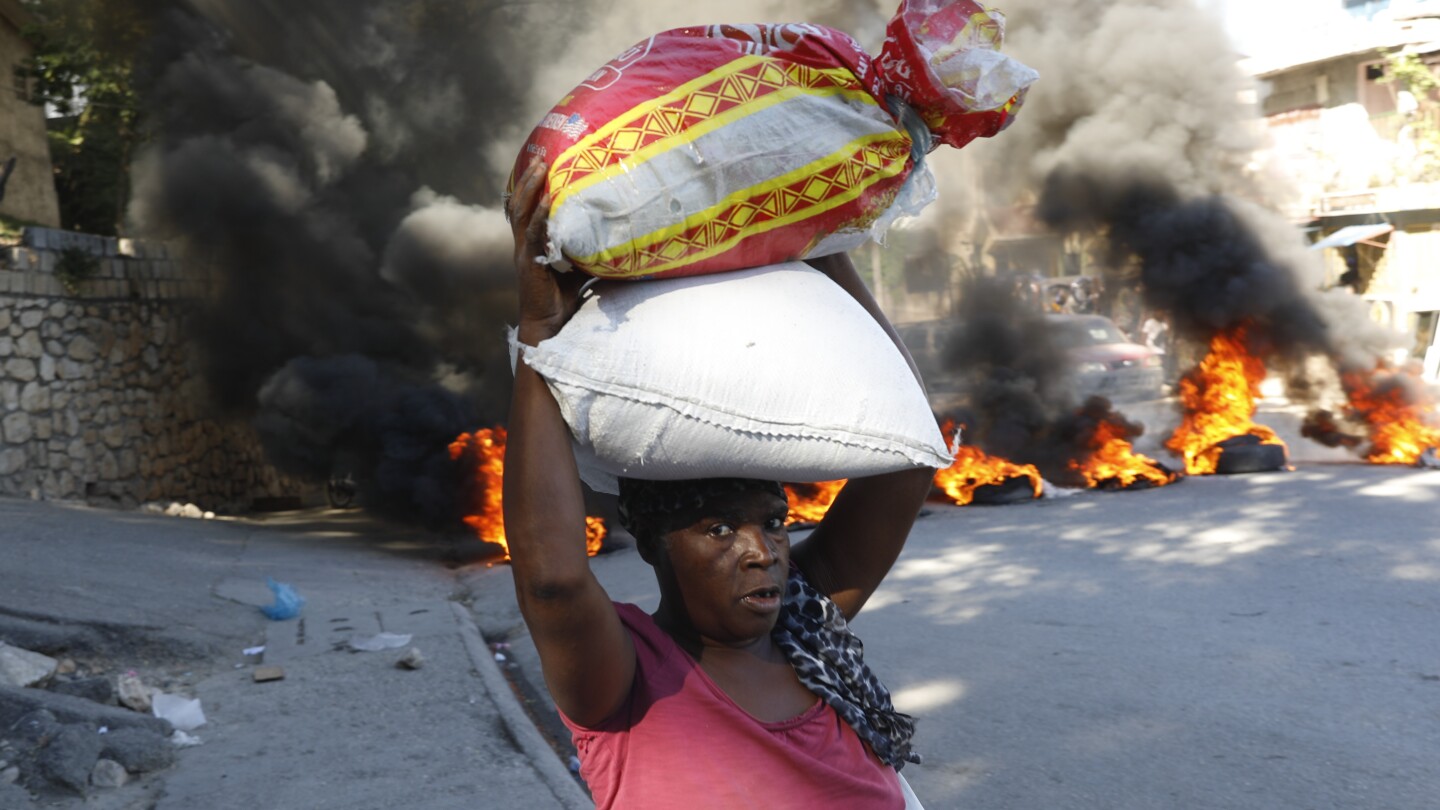 Featured image for Haitian Gangs' 4-Day Attack Sparks Fears of Spreading Violence