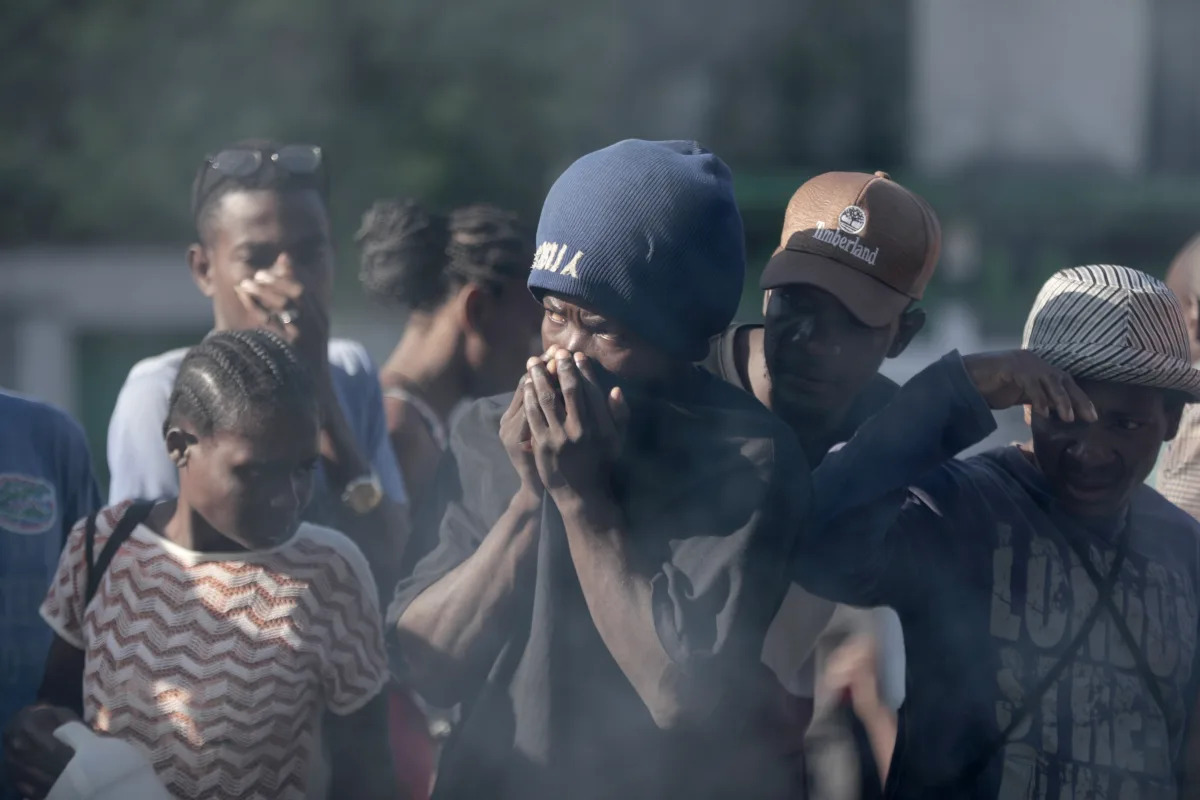 Haiti Mob Burns 13 Suspected Gangsters to Death.