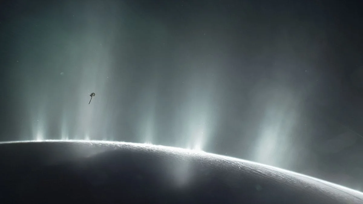 "James Webb telescope detects massive geyser on Saturn's moon"
