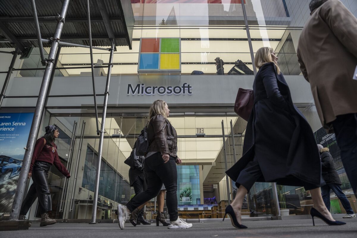 Microsoft Collaborates with Labor Unions to Address AI's Impact on Workers