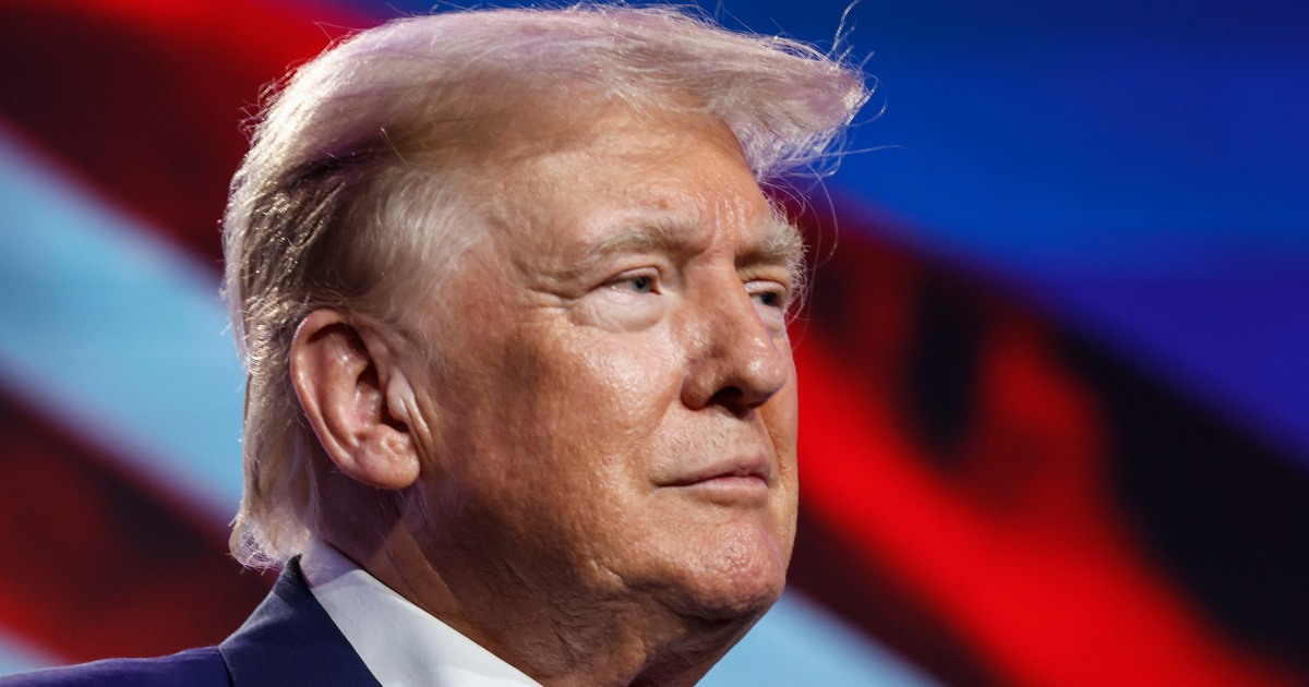 "Federal Judge Delays Trump's Trial Over 2020 Election Subversion Claim"