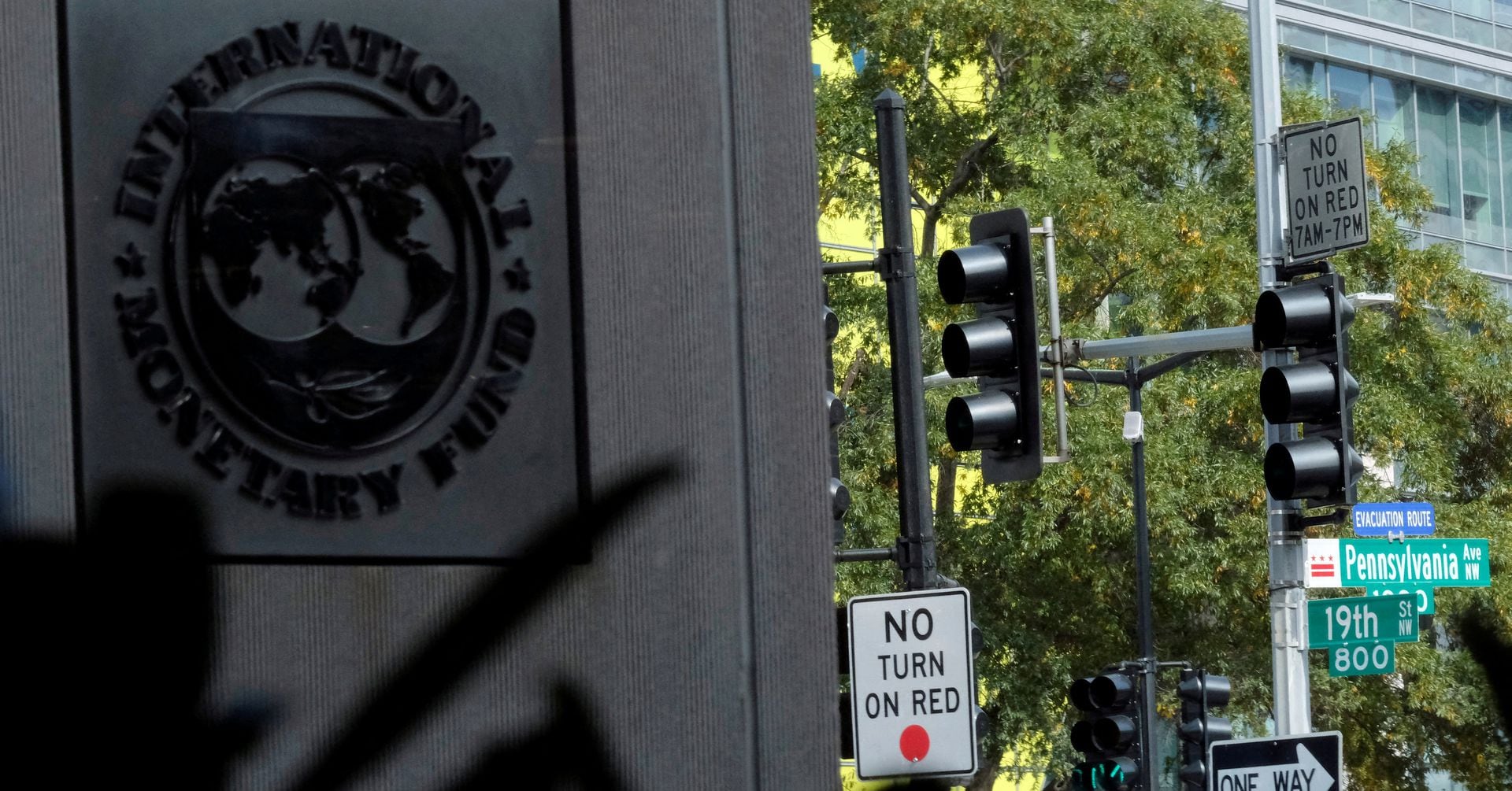 IMF Approves $4.7 Billion for Argentina, Endorses Milei's Reforms