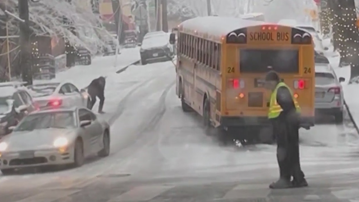 Featured image for "Winter Storm Causes Widespread Closures and Damage in Portland Metro Area"