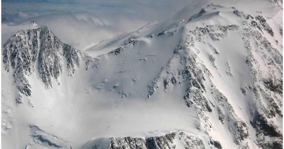 Featured image for Rescue Efforts Underway for 2 Hypothermic Climbers Stranded Near Denali Summit
