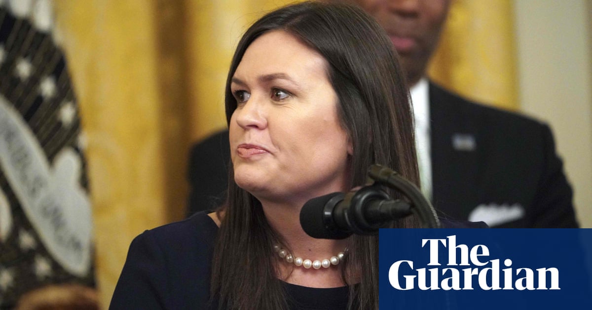 Featured image for Judge Blocks Arkansas Law Criminalizing Librarians for 'Harmful' Books