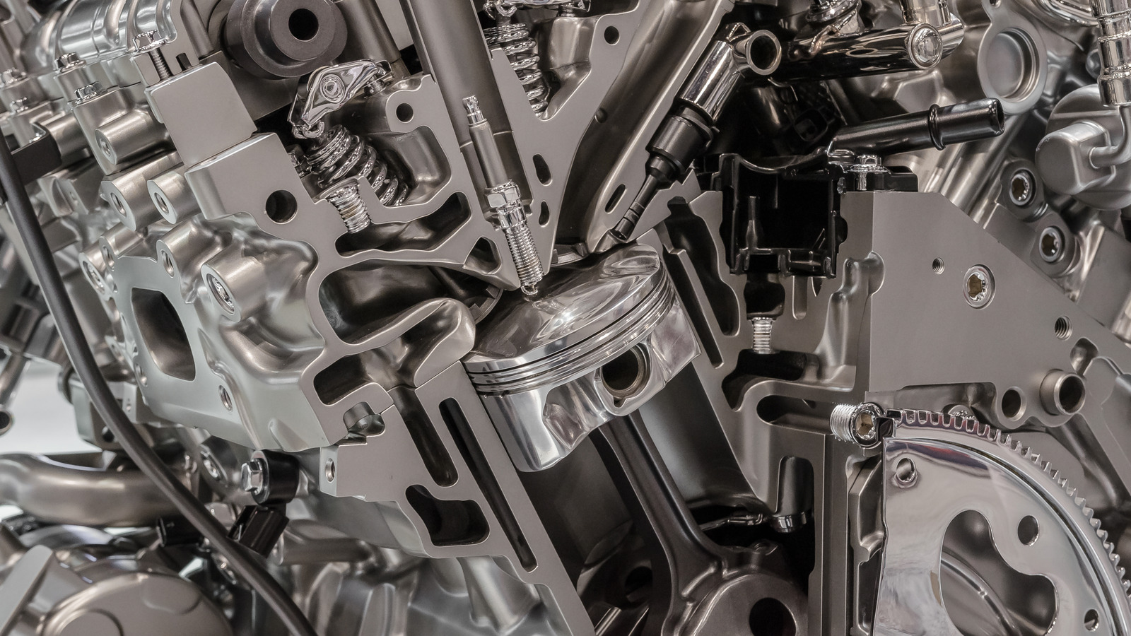 Featured image for Origins of the First V6 Engine and Its First Car