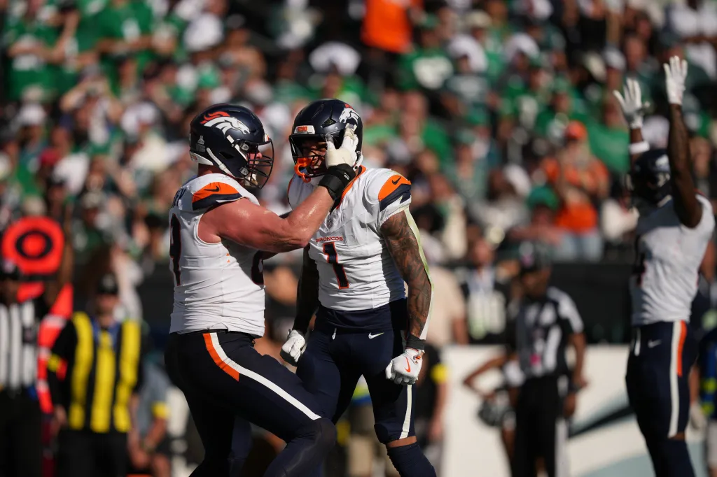 Featured image for Broncos' Win Sparks Tension and Triumph in NFL Week 5