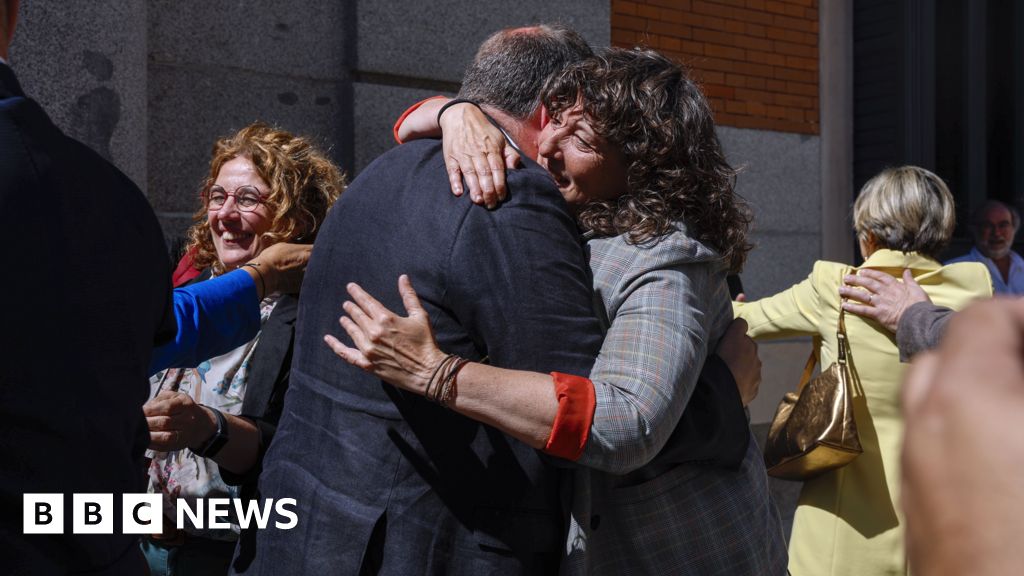 Featured image for Spain Approves Amnesty Law for Catalan Separatists