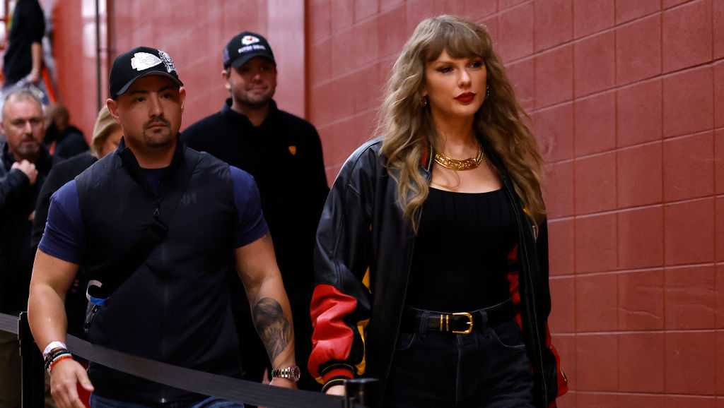 Featured image for Taylor Swift's Arrowhead Appearances Boost Chiefs and Kelce