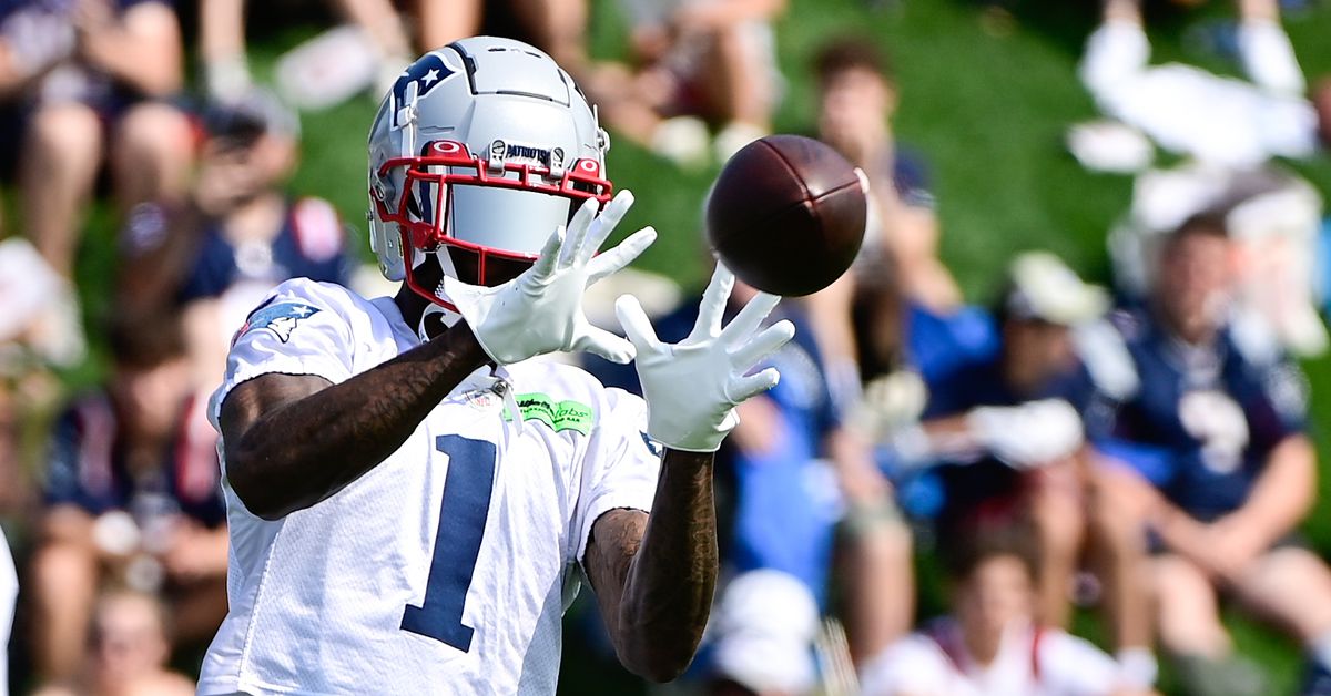 Featured image for "Top Players to Keep an Eye on at Patriots Training Camp on Day 8"