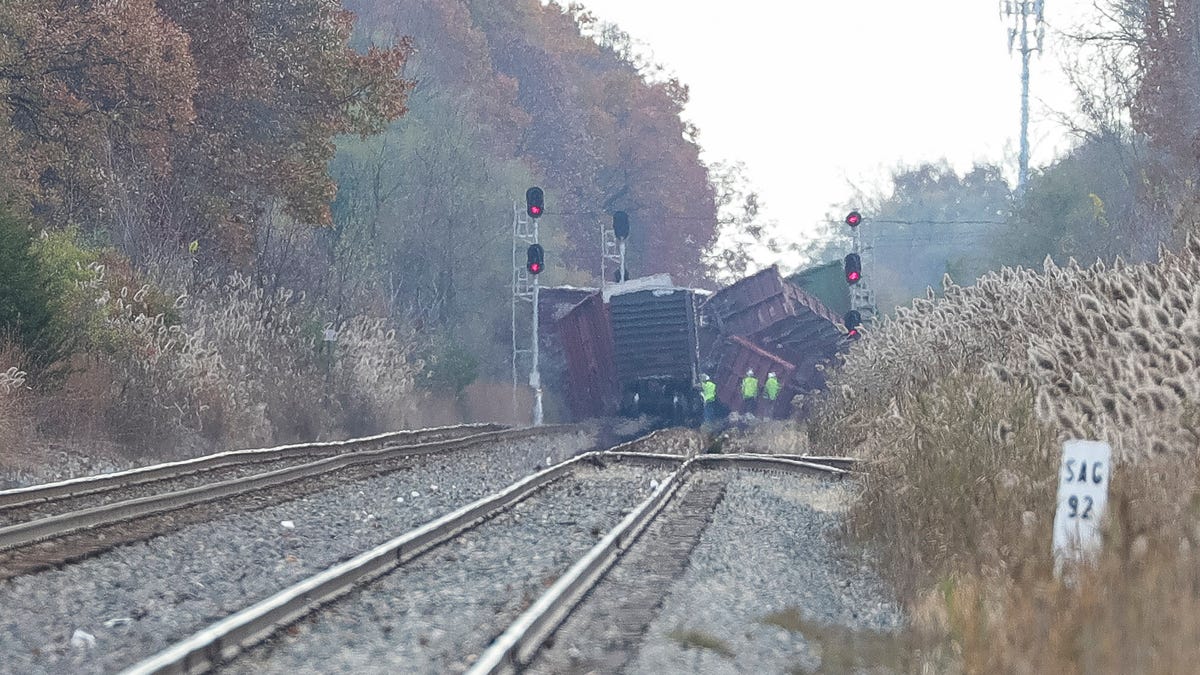 Featured image for Train Derailment in Romulus Prompts Evacuations and Road Closures