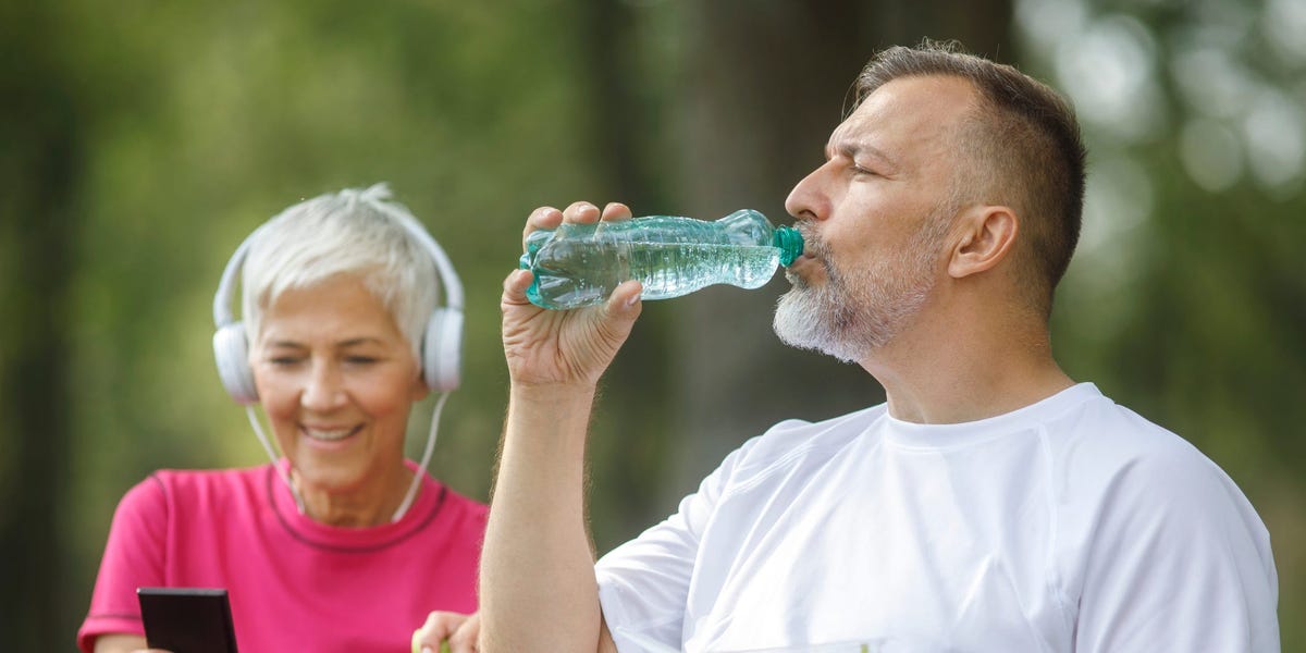 "Trim Belly Fat with Mediterranean Diet and Exercise: Study Reveals Effective Approach"