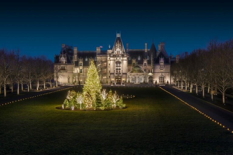 Featured image for "A Biltmore Christmas: A Southern Holiday Classic on Hallmark Channel"