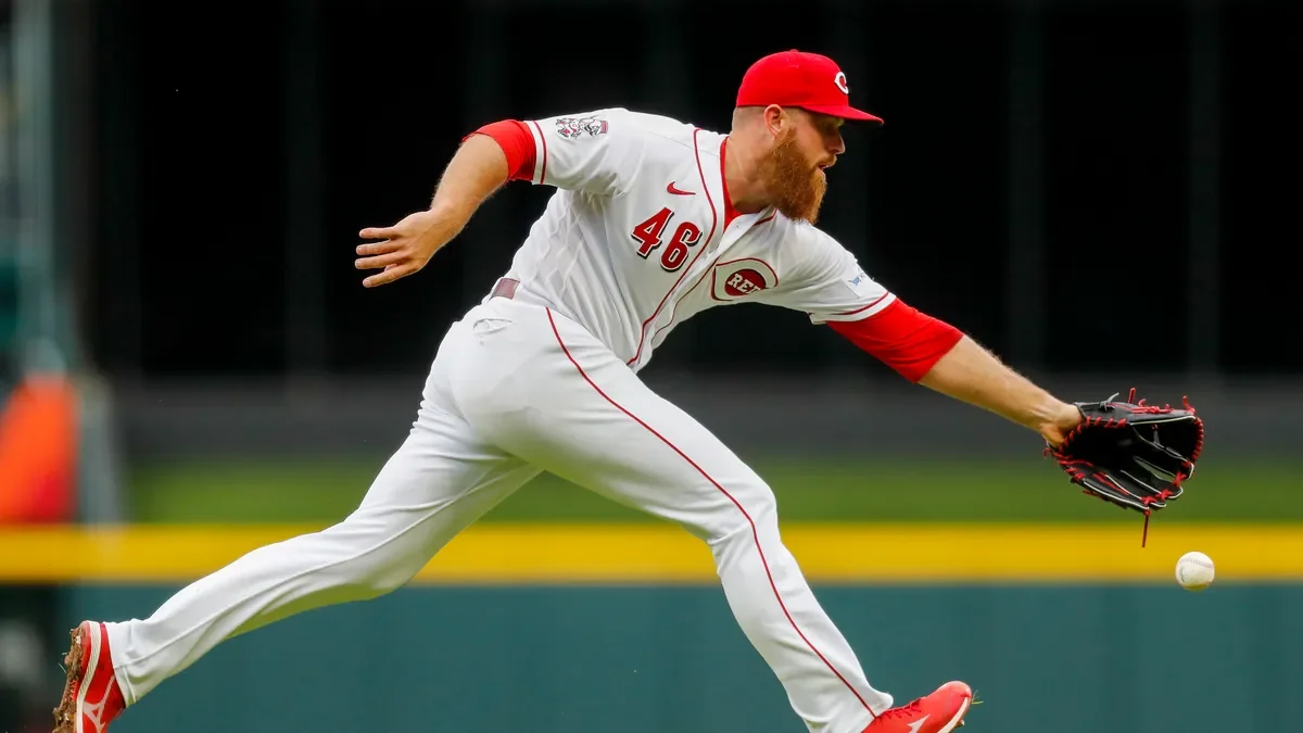 "White Sox Make History with 11-Run Inning in Blowout Win Against Reds"