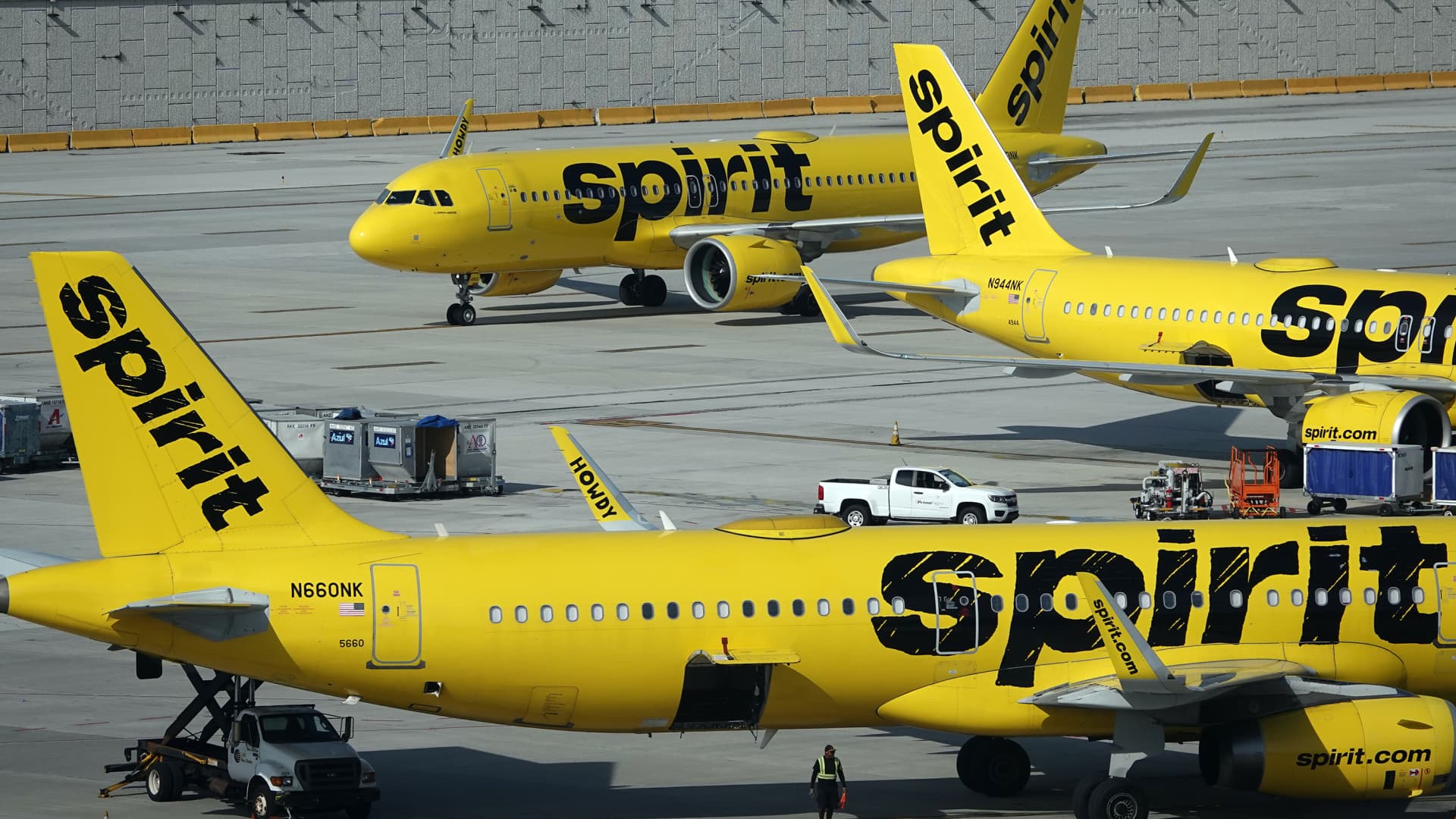 Featured image for "Spirit Airlines Soars as Fourth-Quarter Forecast Exceeds Expectations"