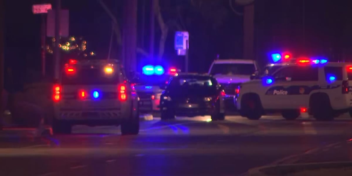 Featured image for Rash of Phoenix Police Shootings Leaves Officers Injured and Suspects at Large