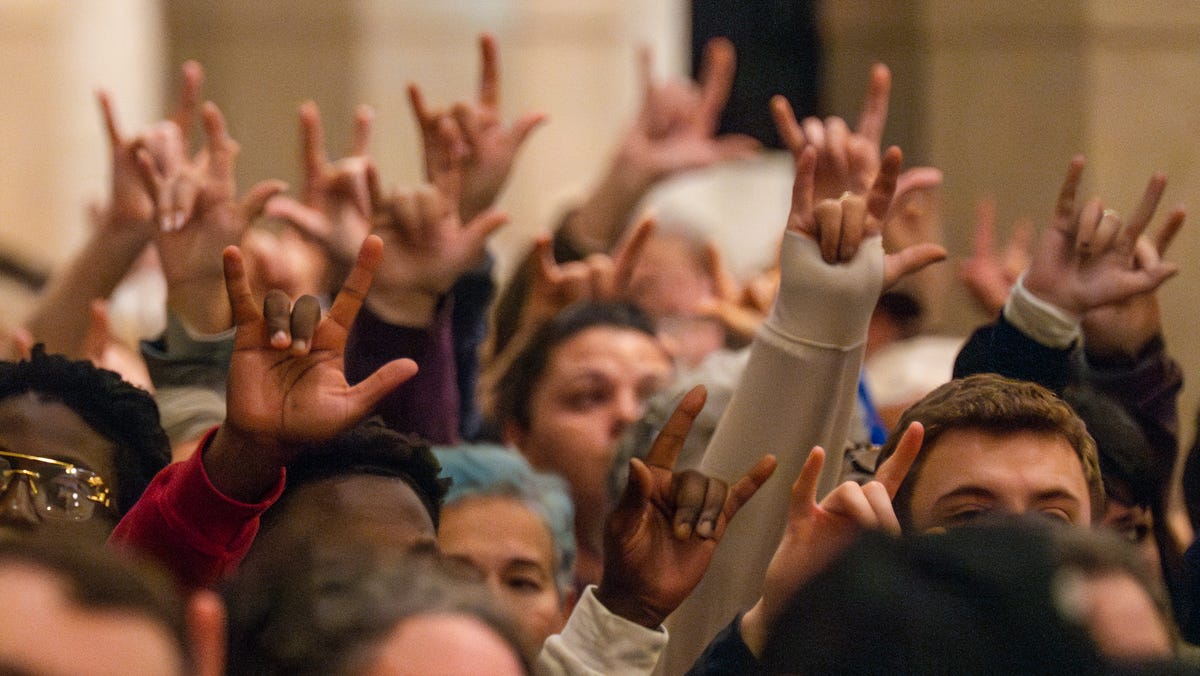 "Maine Mass Shooting Shakes Deaf Community, Leaving 4 Dead"