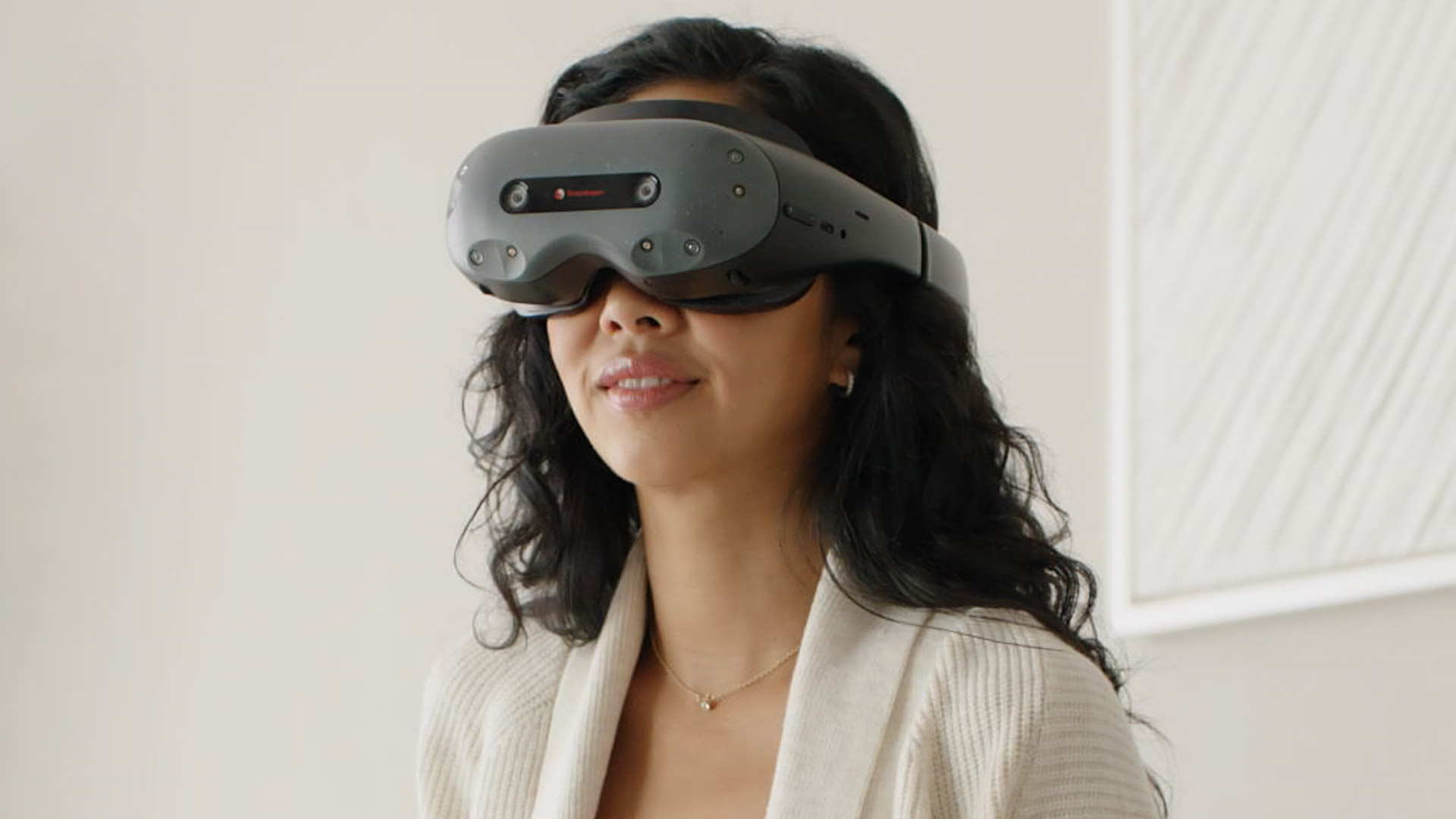 Featured image for "Qualcomm's Latest XR2+ Chip to Revolutionize VR/AR Headsets for Samsung, Google, and Beyond"