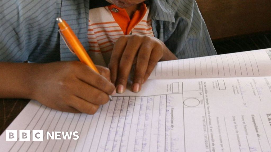 Featured image for Panic in Bangui as blast kills 29 students in Central African Republic exam