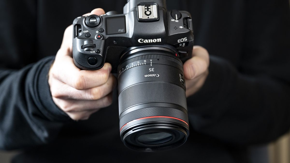 Featured image for Canon Unveils Highly Anticipated RF 35mm F1.4L VCM Lens