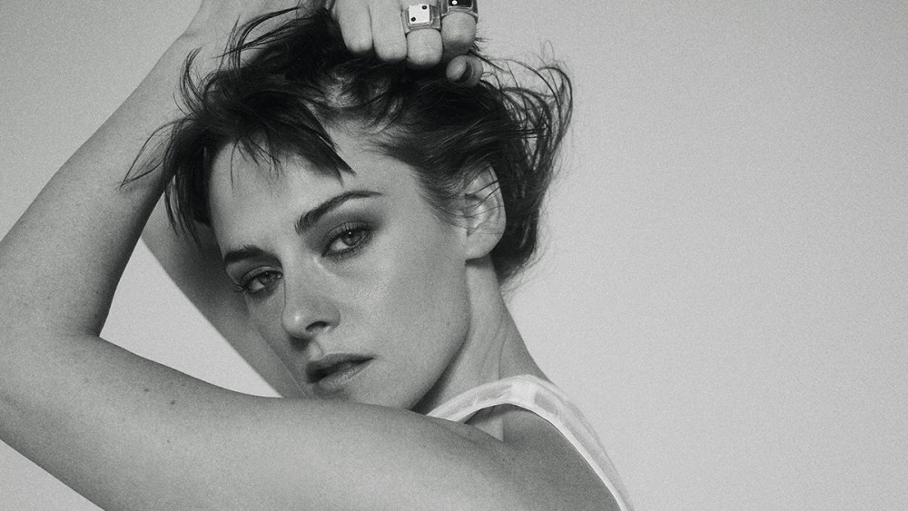 Featured image for Kristen Stewart: Pioneering Queer Trailblazer