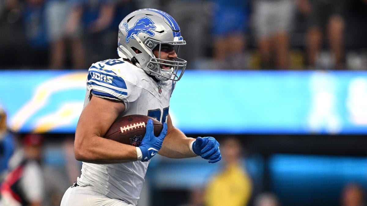 Featured image for "Lions Retain TE Brock Wright Despite 49ers' Offer"