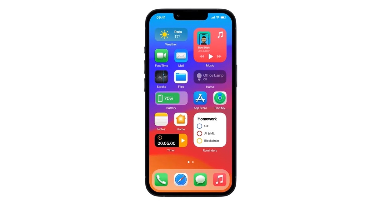 Apple's iOS 18 to Transform Siri with Advanced AI Integration