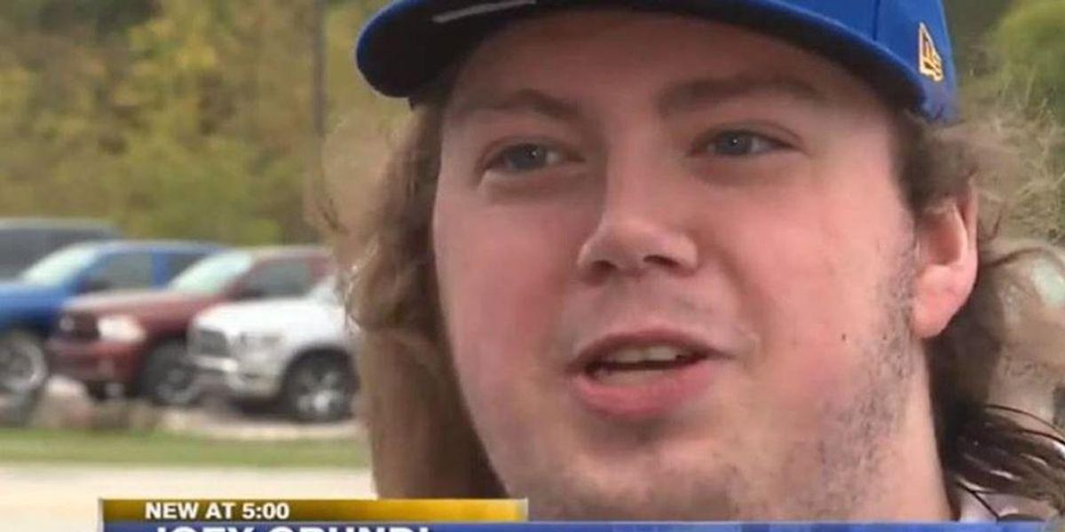 Featured image for Heroic Pizza Delivery Saves Woman's Life, Rewarded with Lifetime Gift